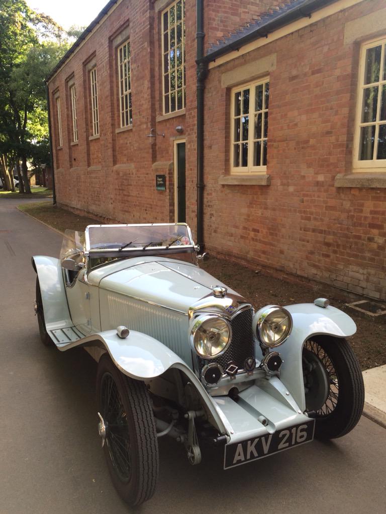 BicesterH's tweet photo. Nice arrival this evening! #RileyImp #ImpishGrin @BHRileys @Gorjeroo @HERO_CRA @TheMotoringNews @flywheelfest http://t.co/FBOYSPgXRq