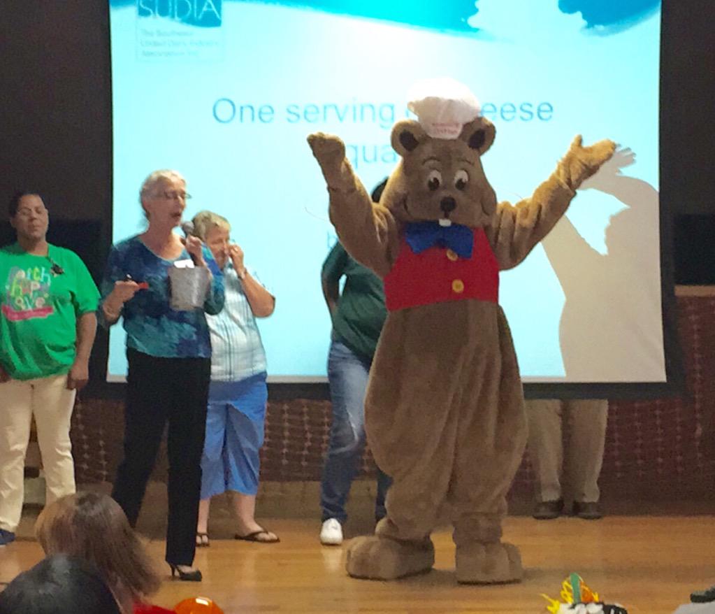 itsjnash's tweet photo. School Nutrition Kickoff! #LibertySNP #CrunchyCritter http://t.co/9ceHykKWb2