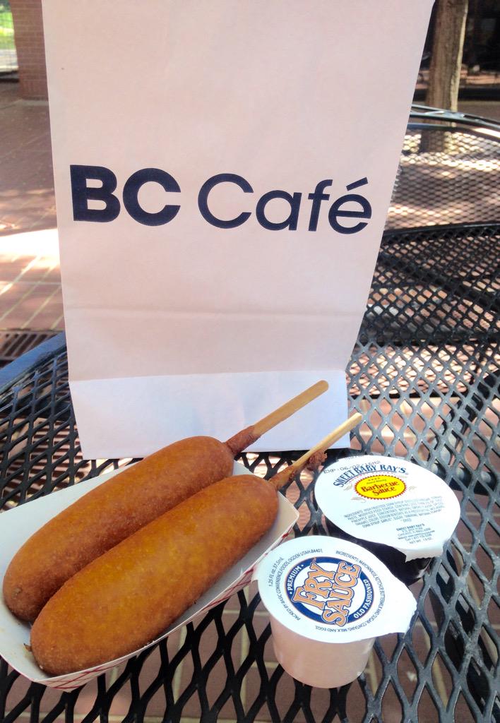 LDSBC_cafe's tweet photo. What are you having for lunch ??? 2 corn dogs for only $1.99 😋 #ldsbc #bccafe http://t.co/9Lh4C2LUJJ