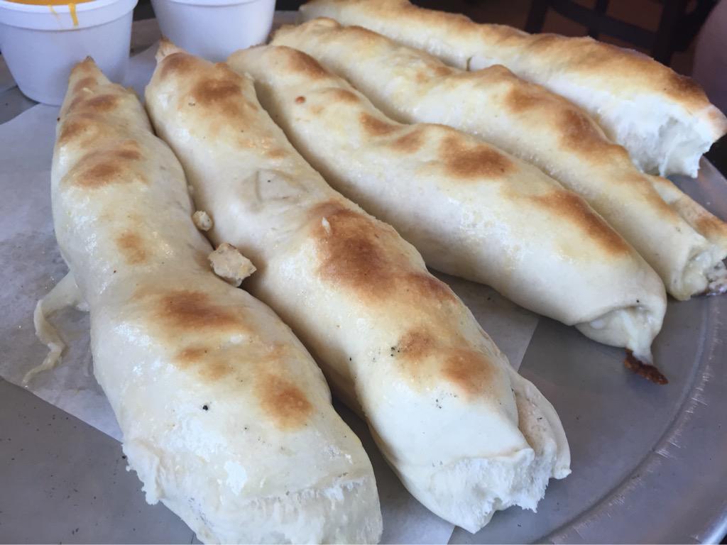 shawndunagan's tweet photo. A must get when near Bowling Green. @Pollyeyes #StuffedBreadsticks #ChickenAndCheese http://t.co/u2zKLKCHy2