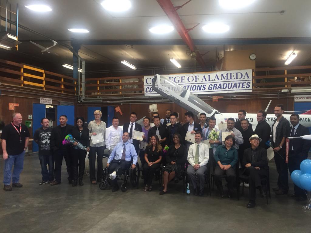 PerlasChar's tweet photo. @CollegeAlameda Aviation Maintenance Technician Program Class of 2015!!! Congratulations! #SoProud #AMTgrads http://t.co/UzFWKkwYTy