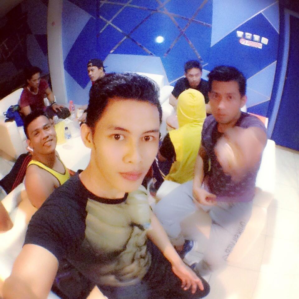 iroeljojo's tweet photo. my Team http://t.co/EE05JnelHt