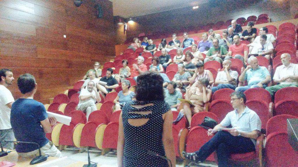 podemosmurcia's tweet photo. Primer encuentro regional para la elaboración participativa del #ProgramaDelCambio #SiSePuede http://t.co/vQMaV2p6J5