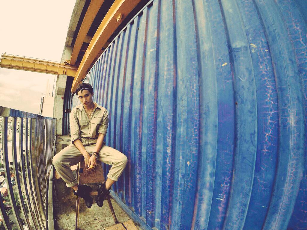PatChanudom's tweet photo. My new tweet ...!
Let's start with the new thing ya all! http://t.co/BbeDb05ePJ