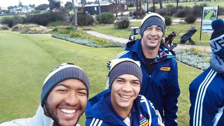 Spent the day on the golf course with this lot! @Cheslin_Kolbe11 @dill10leyds <a href="/WP_RUGBY/">WP RUGBY</a> 👌🏼