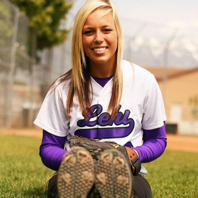 brittannyy273's tweet photo. Really missing you today Tay ❤️ http://t.co/2qe7DXmmZj