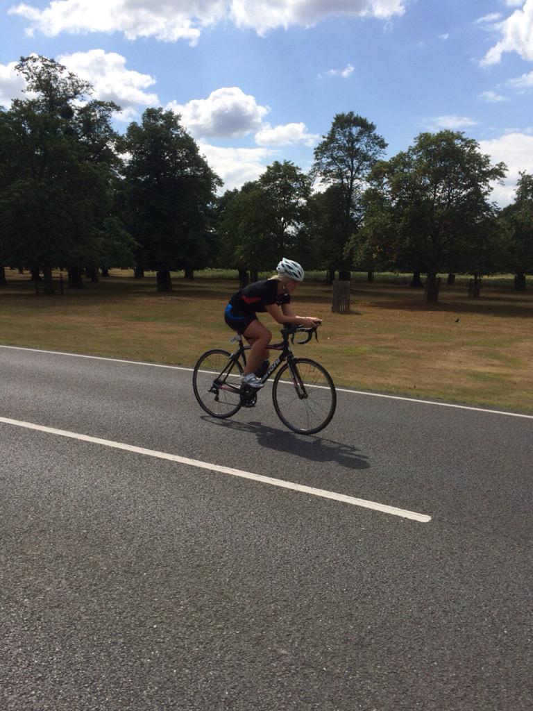 Roxy_coreactive's tweet image. Me, Hats &amp;amp; Jo. Tri training at Bushy park today. Brick session at its finest. #triathlon #trigirls #Coreactive