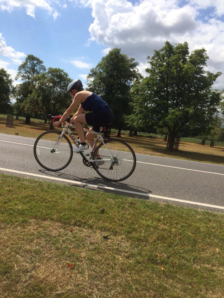Roxy_coreactive's tweet image. Me, Hats &amp;amp; Jo. Tri training at Bushy park today. Brick session at its finest. #triathlon #trigirls #Coreactive