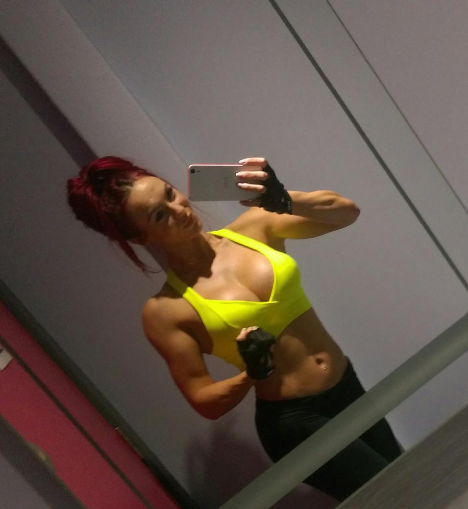 1miss_picks's tweet photo. #fitfam #ukbff #bikinicompetitor #Afthatcham #shoulders #welcometomyworld http://t.co/zJnHAjSJYa