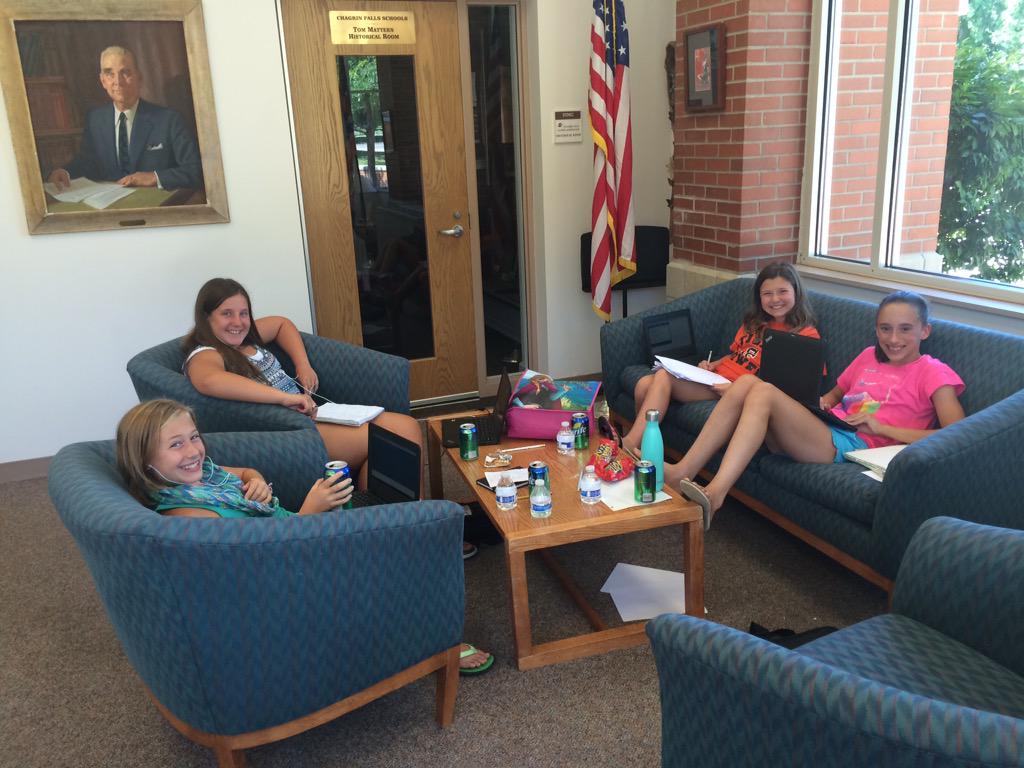 becky_quinn1's tweet photo. Summer Math Bridging Party! REALIZE U #cfevsd http://t.co/IH5M744ZrT