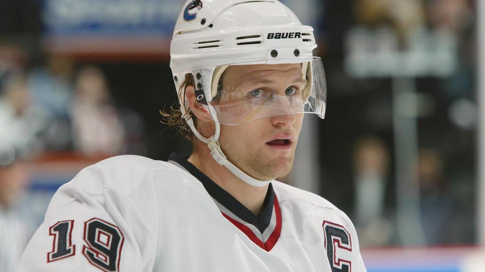 Happy Birthday Markus Naslund! The former Vancouver superstar turns 42 today! 