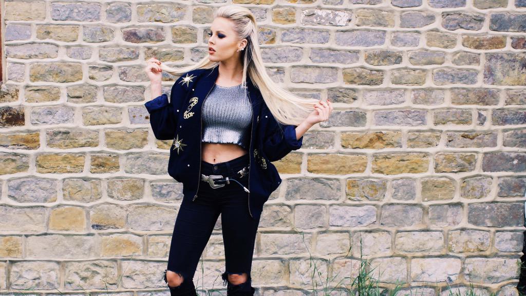 OTYOfficial's tweet photo. Check out my newest outfit post on http://t.co/UahxRXWAb2 💋 BB http://t.co/Gl74HOG1ag