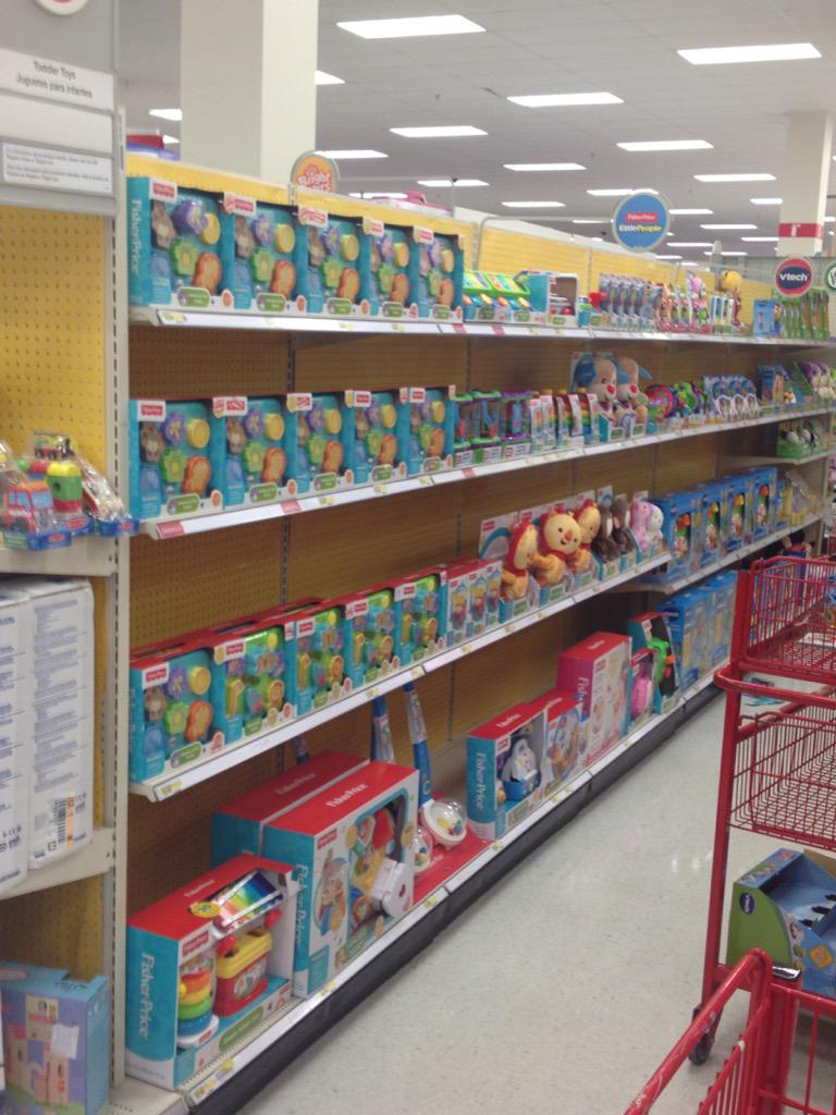 FFandF_Adam's tweet photo. Ron and Casandra had a #PTMParty here at T1890 in PG Plaza! Way to drive sales! http://t.co/wTTEngtdUK