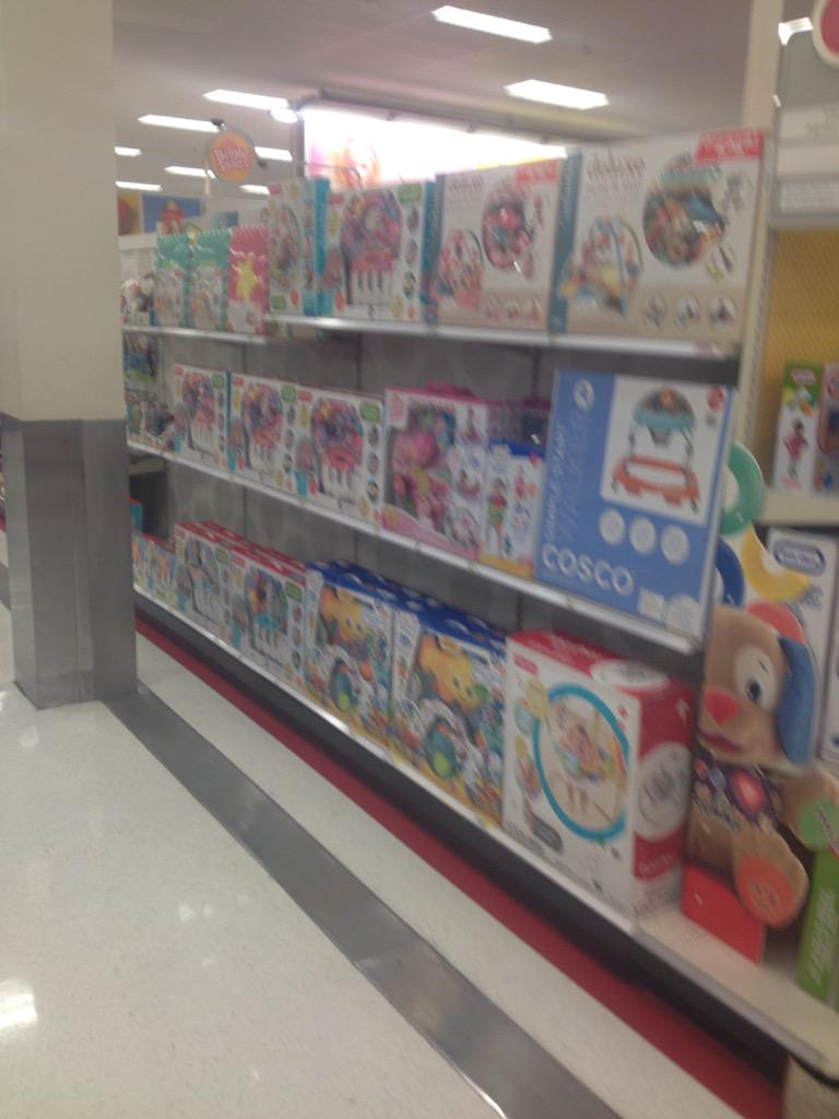 FFandF_Adam's tweet photo. Ron and Casandra had a #PTMParty here at T1890 in PG Plaza! Way to drive sales! http://t.co/wTTEngtdUK