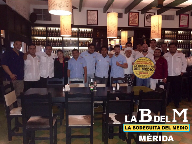 BodeguitaMerida's tweet photo. Todo un gran equipo para que los Bodeguer@s se sientan en casa. Así es La B del M. ¡Visítanos estas #Vacaciones! http://t.co/xhArqvJPAA