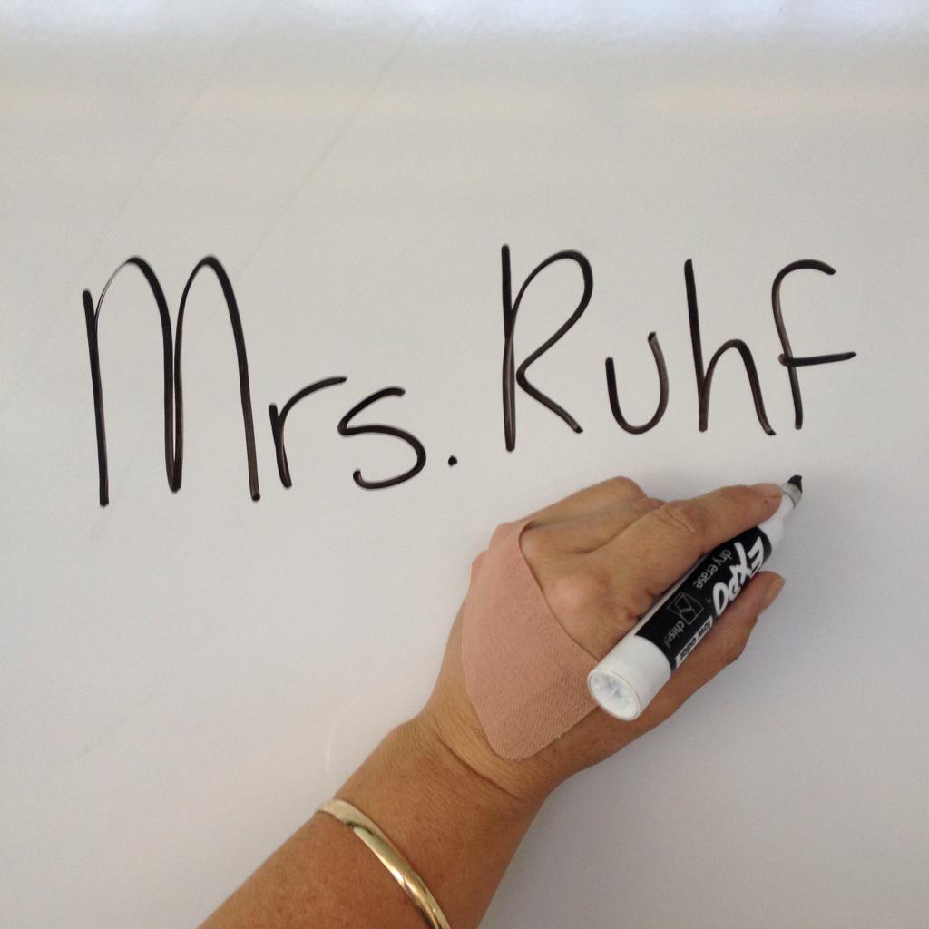 RubyRuhf's tweet photo. Off season injury! Have 2 b careful! #HandsAreMoney Can't violate my contract with #NYPS431 #RubyRuhf #TeacherCenter http://t.co/OJeou8SKsD