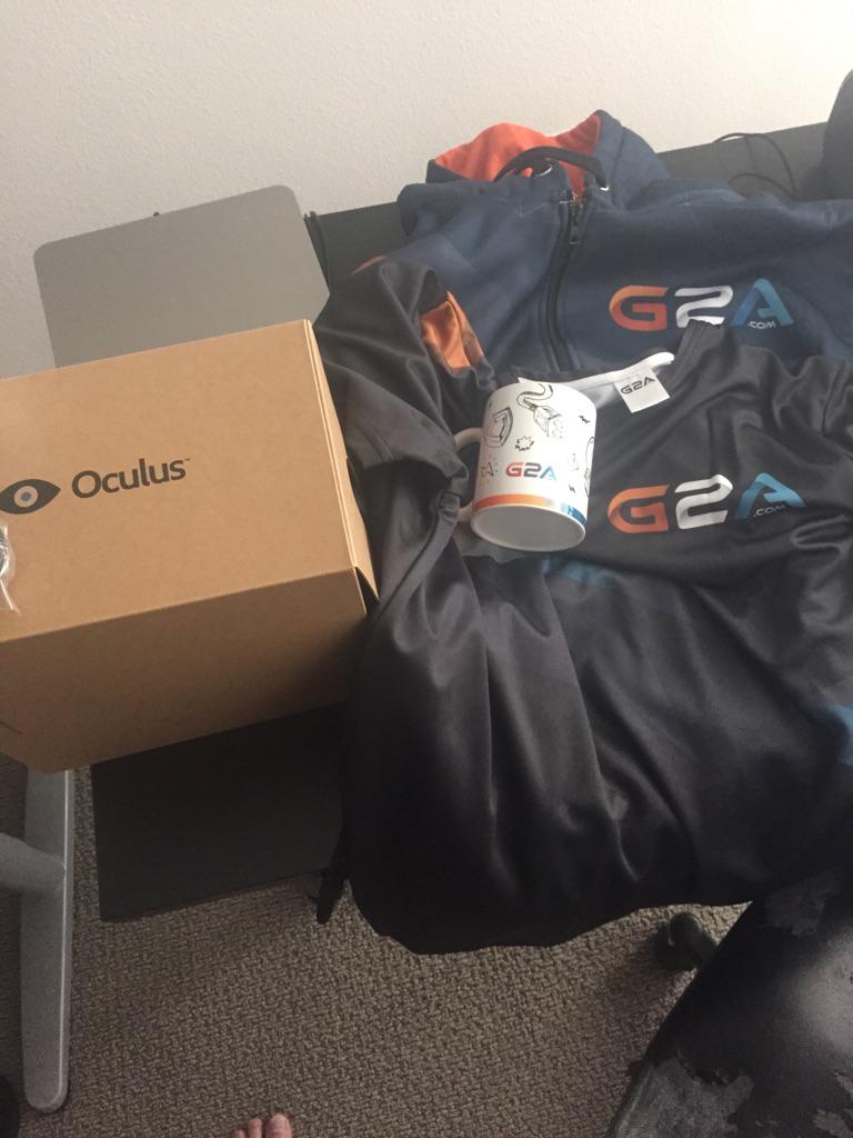 towelthetank's tweet photo. Thank you @G2A_com for the goodies and the Oculus Rift wtttttfffff!!! http://t.co/8c2xqvaMaR