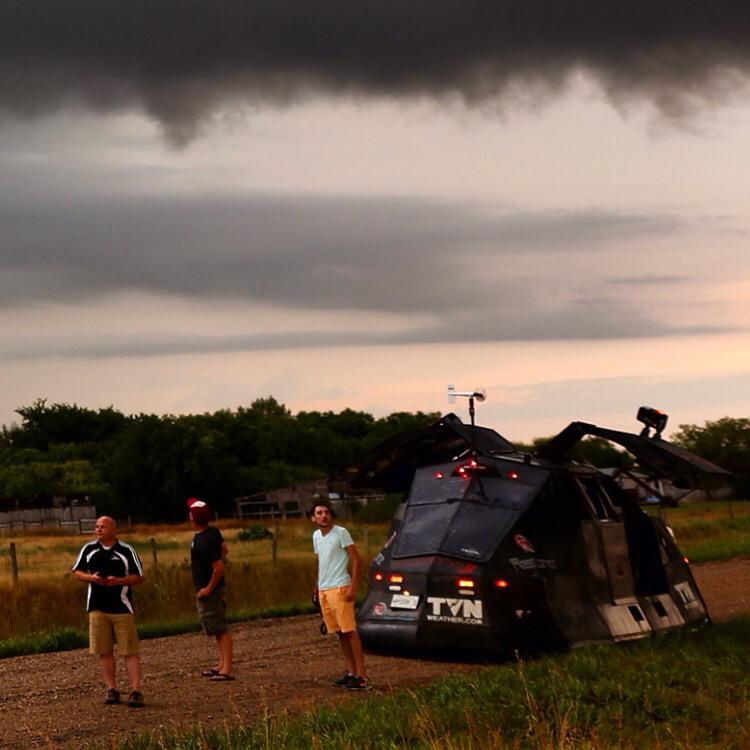 SeanSchofer's tweet photo. The calm before the #mbstorm. @reedtimmerTVN @colleenschofer @BraydonMoreSo @EXOGEAR http://t.co/fLSSJVuHoG