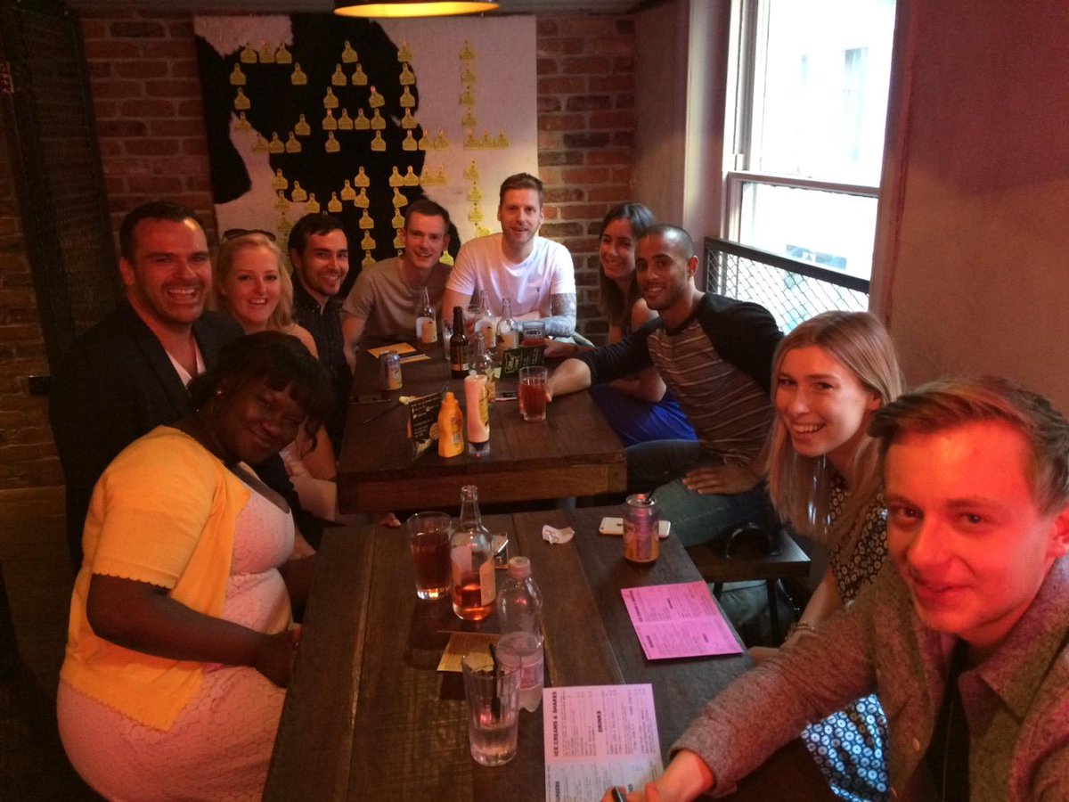 N4T3DUCK's tweet photo. Grub with the hub @Work_Hello #NotSuitableForVegans http://t.co/HjFNmOgv7y