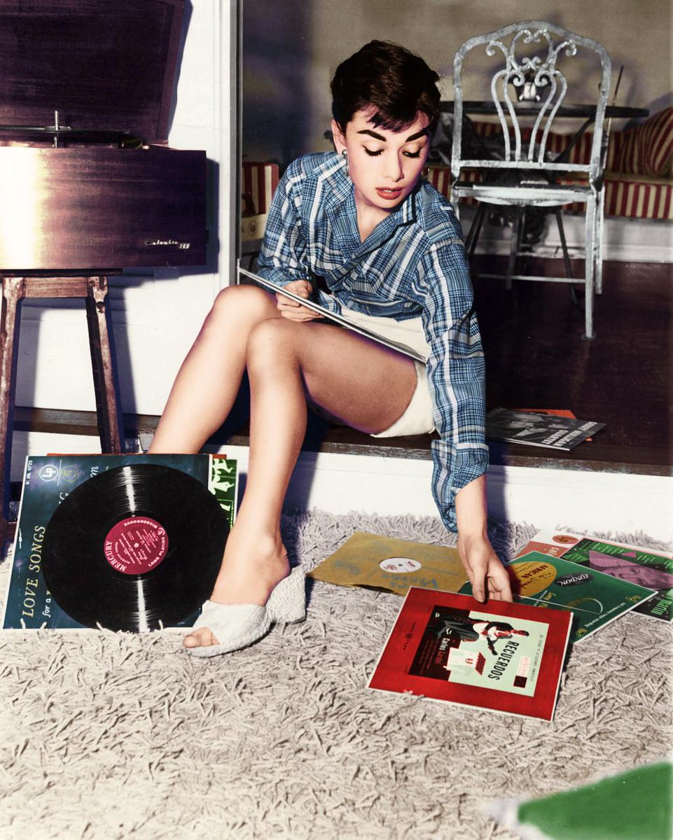 What Did Audrey Hepburn Look Like  in 1955 