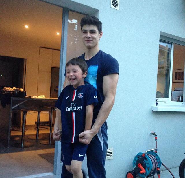 NChipani's tweet photo. Love this kid http://t.co/yIKu5mWj4q