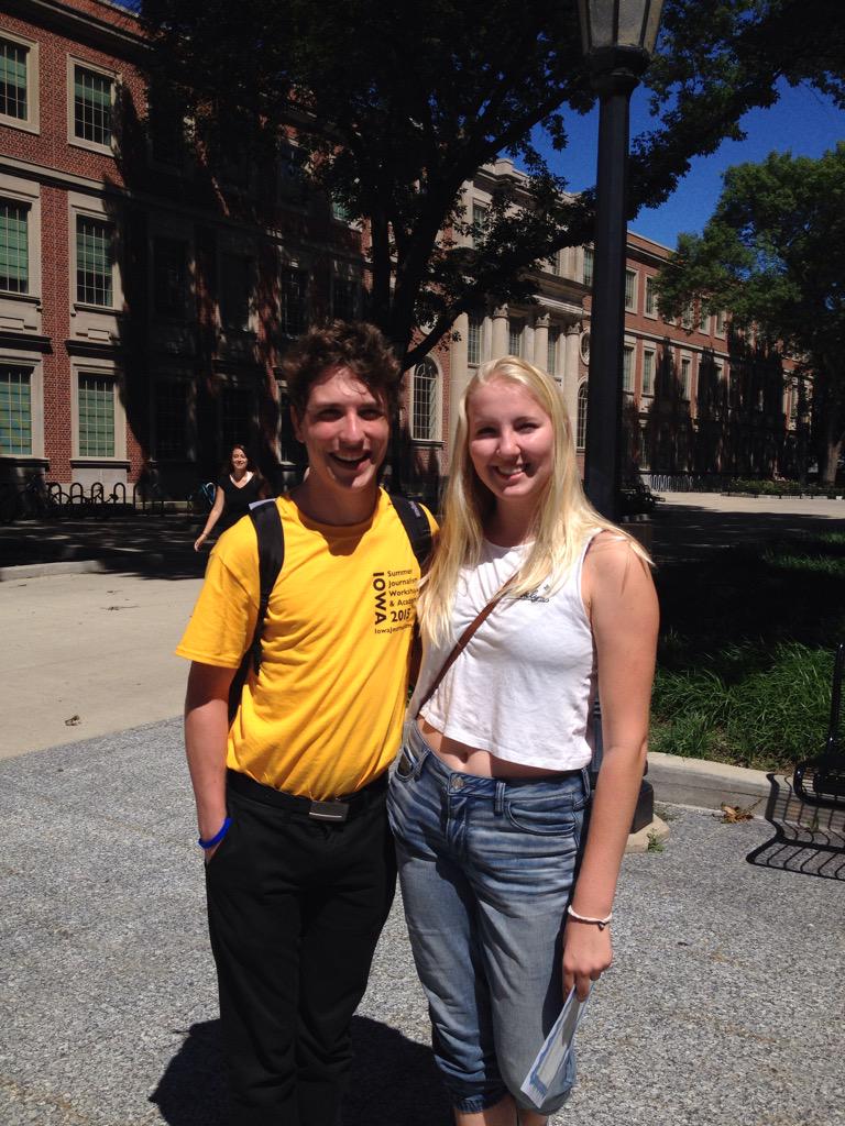 devinmartintv's tweet photo. Journalism Family Part One! #ISJW15 http://t.co/R8iR2LmlWl