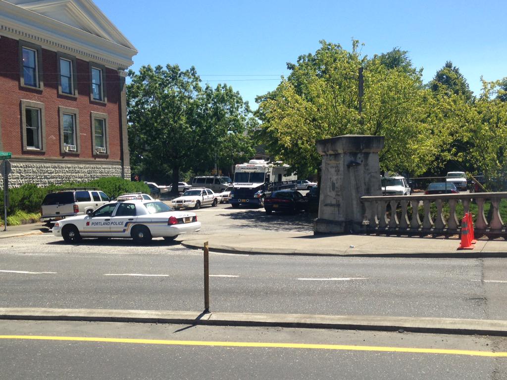 michaelbivins44's tweet image. There's a "mobile command center" at the Cathedral Park end of St. John's Bridge. #ShellNo #PDXVsShell @eugeneweekly