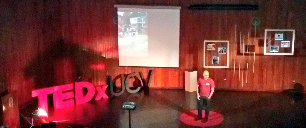 kikipertinezh's tweet photo. @sumitoestevez me regaló una de las mejores charlas acerca de Venezuela que he oído en los últimos meses
@TEDxUCV2015 http://t.co/oZtwK3dvdQ