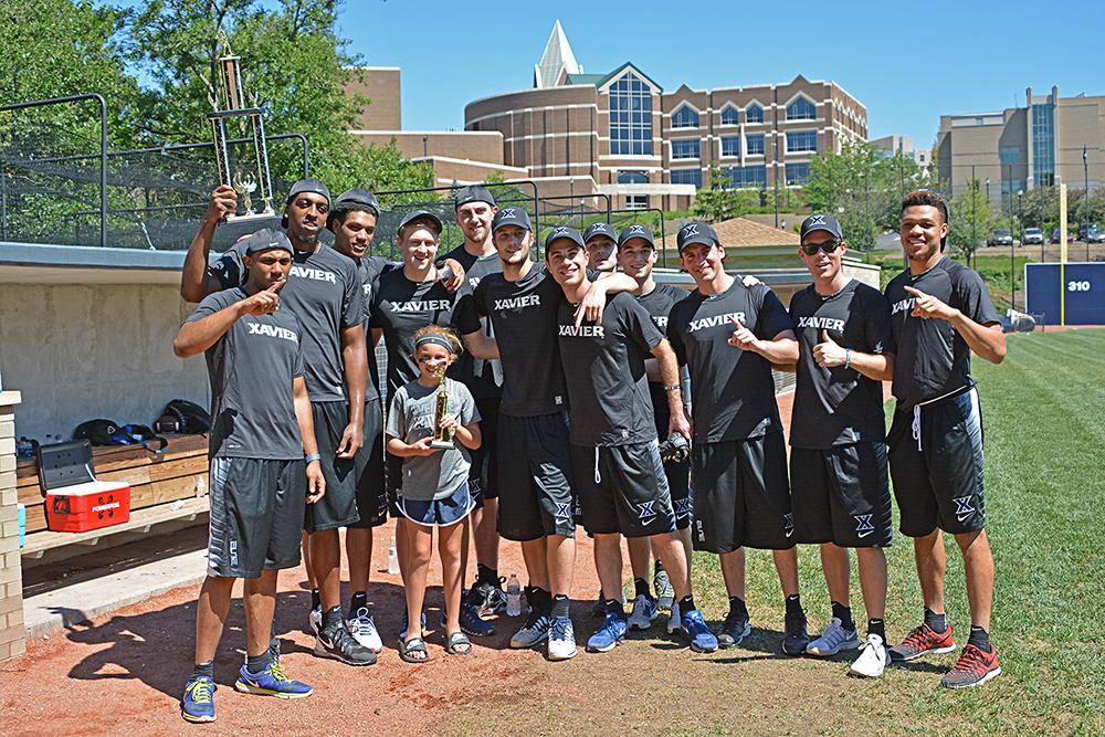 XavierMBB's tweet photo. #TeamFarr is your 2015 #XavierWorldSeries champion! Thanks to everyone who came out to Hayden Field today. #LetsGoX http://t.co/n3Y9CRBO8x