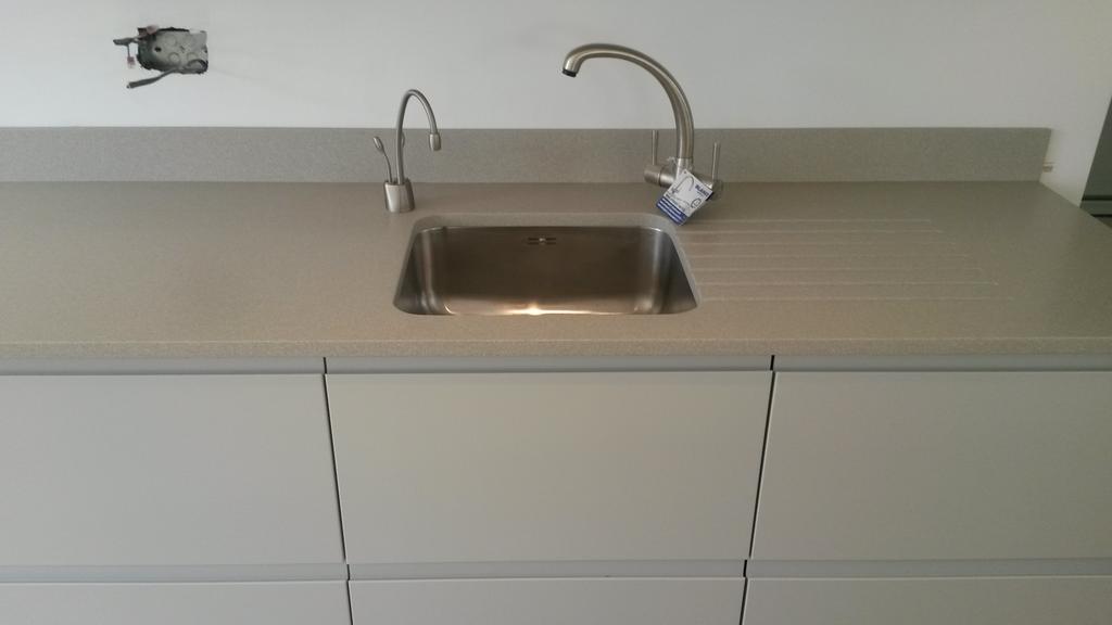 tsmithkitchens's tweet photo. #hottap #mistral #doubledrawer #qualitykitchen #sandbanks http://t.co/BsLZH6HnT4