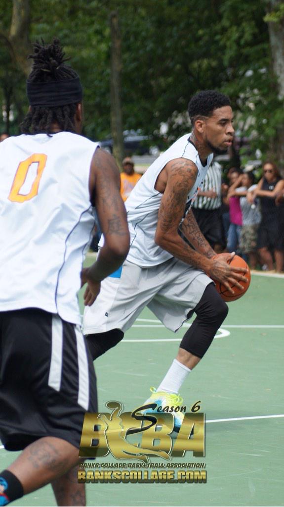 TaneikoRobinson's tweet photo. #BallersAmbition 🏀🏀🏀 http://t.co/w04WskRQ0n