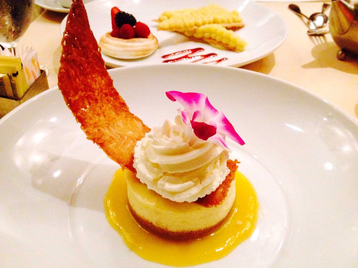 NewsdayLife's tweet photo. 11 LI spots for celebrating #NationalCheesecakeDay http://t.co/7Rc35cIP3R http://t.co/3Jr5A8OMKy