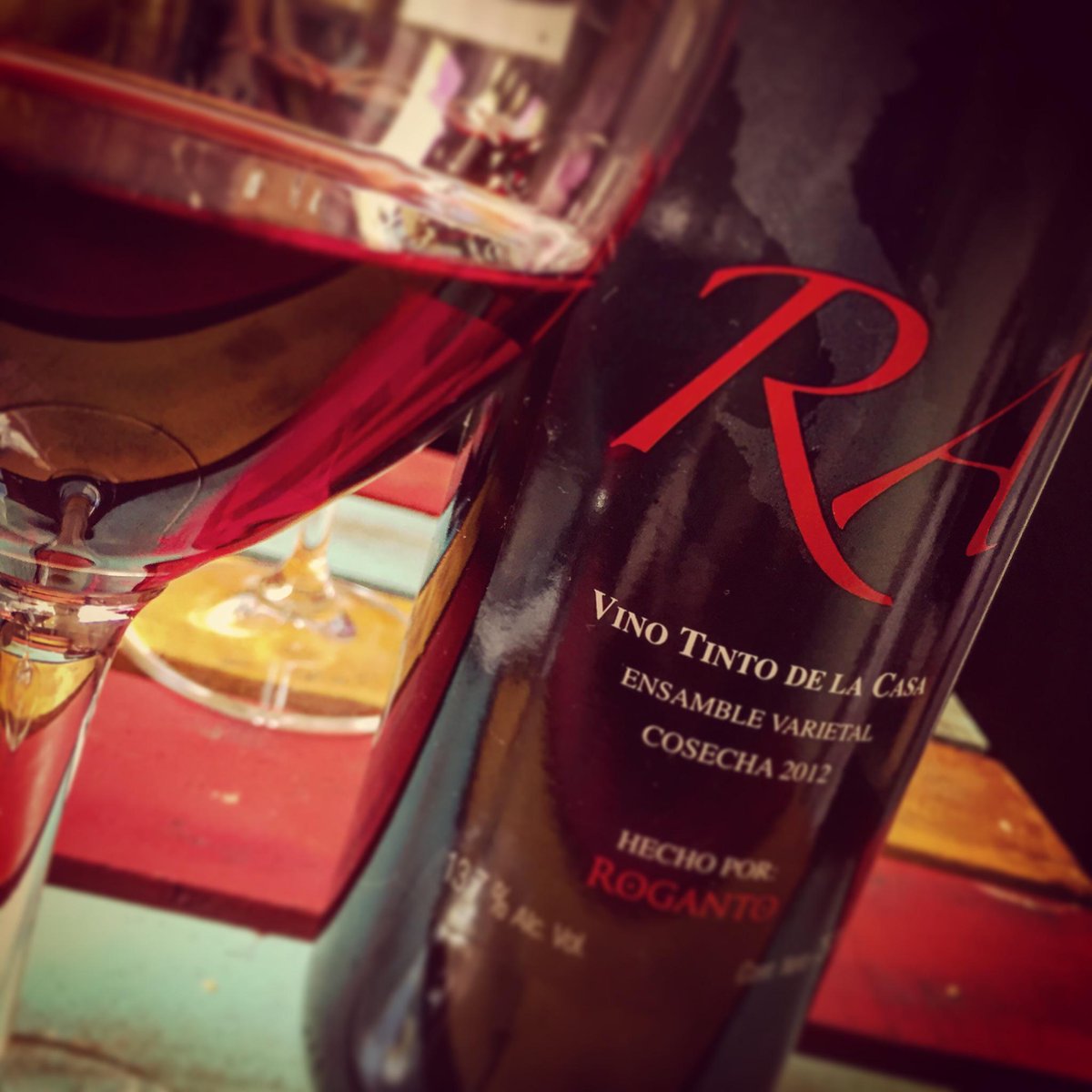 MrWineSpectator's tweet photo. #VinoMexicano #Tinto #RA #Roganto #Ensamble ... #WineLover El de Hoy =) http://t.co/mGgfdjtGjS