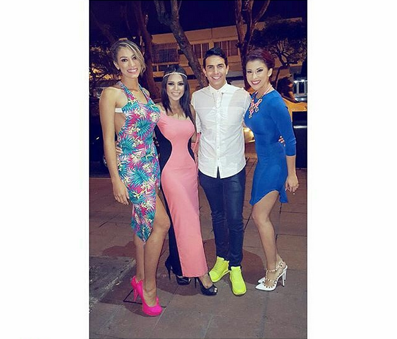 MaferFansClub's tweet photo. REINITA @09_intriago 
CHOCLITA @josyencaladalop 
CALU @CarlosFlores_G 
LOBA @maferpincay1 
LOS QUIIERO http://t.co/wNnIaU6VGl