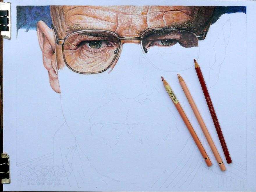 10Fton's tweet photo. “الفنان نيستور كانافارو يرسم شخصية والتر وايت في رسم واقعي مدهش استغرق 60 ساعة باستخدام الأقلام الخشبية فقط. http://t.co/SxUotrmY8R”