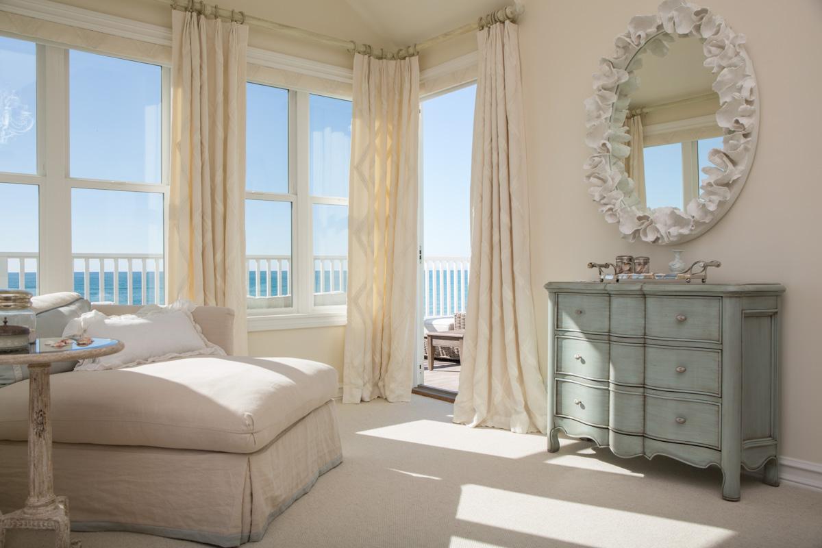 Beach chic never looked so good! Read more about this #coastaldesign here > bit.ly/1VQ8RkI #interiordesign