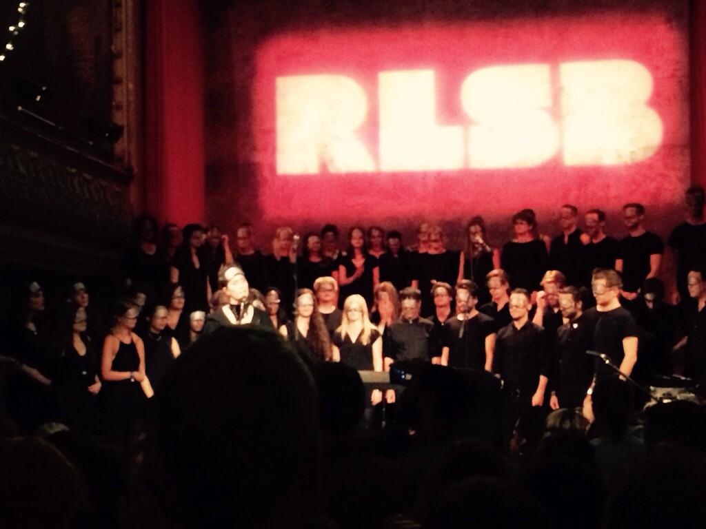 WitterLu's tweet photo. Oh gaaad. That was too good!! @imogenheap @Shlomo @LCVchoir WHAT a show! #LDNwithoutlimits http://t.co/BsVZBbKkm1
