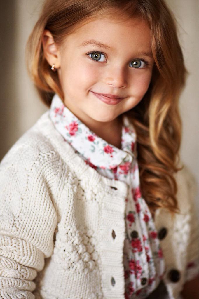 EmmyBooBoo2's tweet image. Hello. Retweet for me please