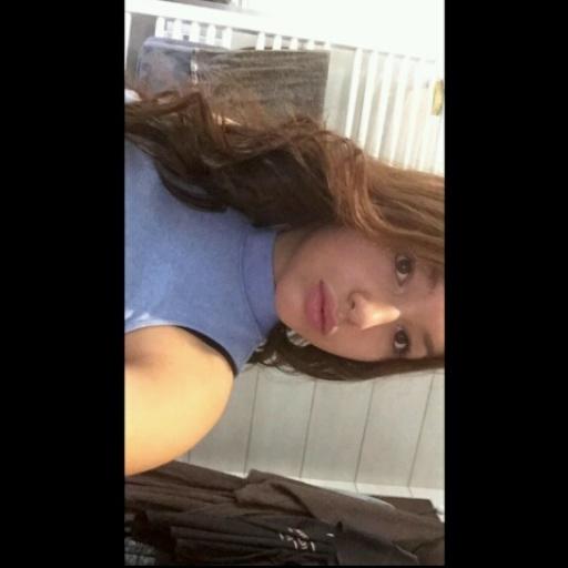 __PostBad__'s tweet image. Une ptn de frappe @clxire_r