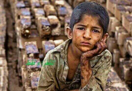 euh's tweet image. دعه يحلم.. 

فهو لا يملك سوى الحلم.. 💔