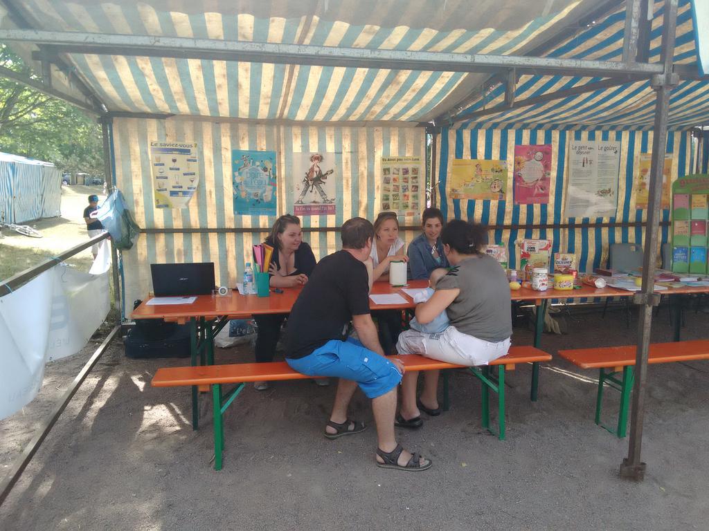 UFOLEP23's tweet photo. Merci à nos partenaires l'ANPAA et la @mutualite_fr pour leur présence ! http://t.co/8NSrHW1K8n