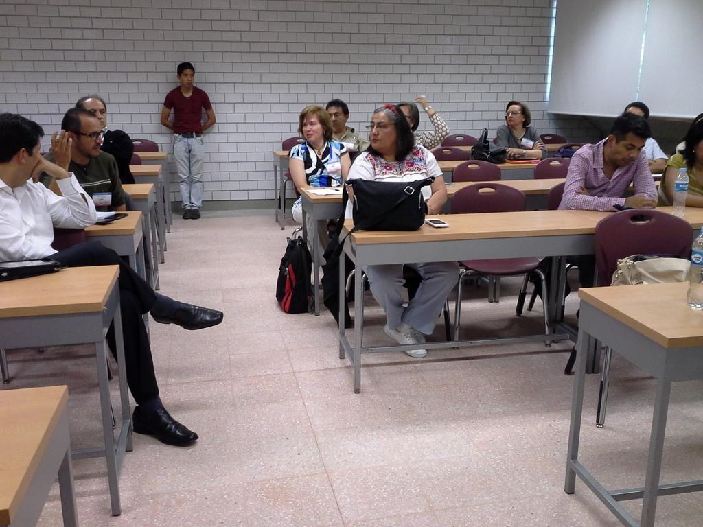diteunam's tweet photo. Nos llevamos gratas experiencias con los profesores.
Todos aprendemos de todos.
#educatic2015 http://t.co/0ck5SNRPhO