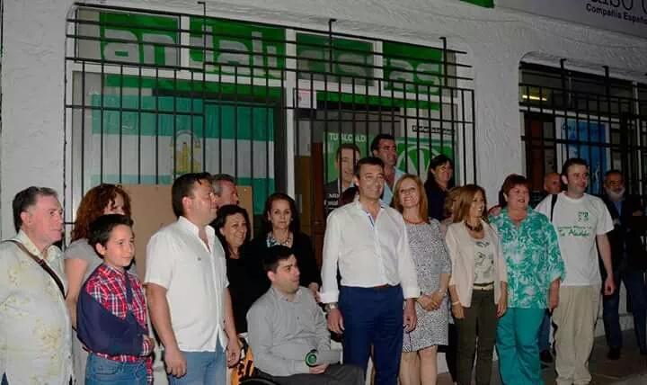 JAIranzo's tweet photo. El nacionalismo está vivo!
@PAMarbella_SP @enriquepinero 
@javisanchezalba @mayor_gonza 
@anamariazumaqu1 @SalasCerv http://t.co/z7LUZkLjtD