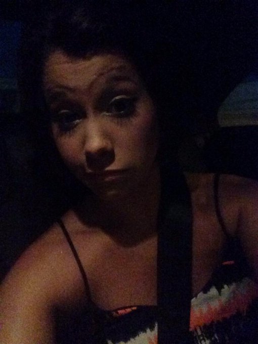 Photo shoot time? I think yes 💋💋💋 http://t.co/M4lse2T9P2