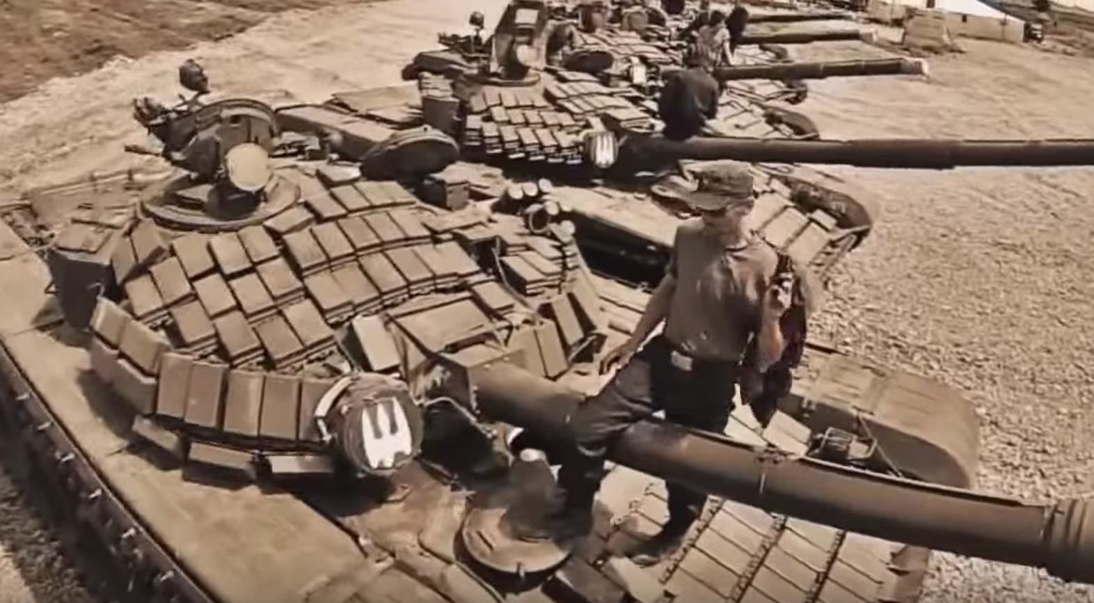 Julian Ropcke Interesting Footage Battalion Donbas T 72am Not Yet In Action Afaik T Co kjdbl Ukraine Http T Co 3dvec445yu Twitter