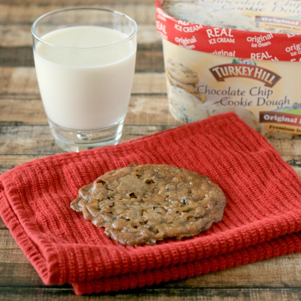 TurkeyHillDairy's tweet image. Yes, the cookie dough in our ice cream can be used to make actual cookies. #IceCreamHack