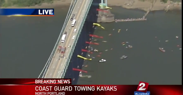RPulvermacher's tweet image. Coast Guard is towing away kayaks, but more canoes &amp;amp; kayaks launching every minute. Amazing. #PDXvsShell #ShellNo http://t.co/yRCT6Ot6h2”