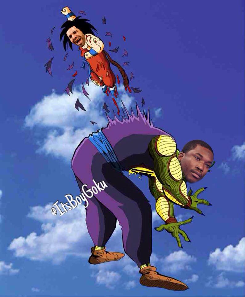 RappersThings's tweet photo. DRAKE LEFT MEEK MILL IN #BackToBack LIKE http://t.co/KPV6fFeOXY