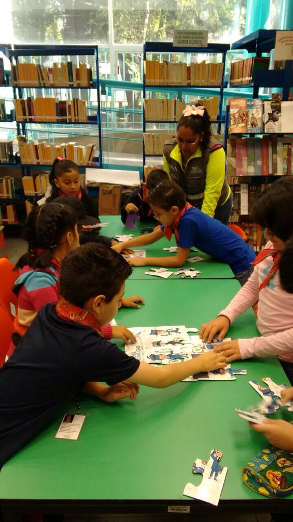 Actividades lúdicas sobre autoestima con menores de Edad en el Faro del Saber Escandón en @delegacionMH