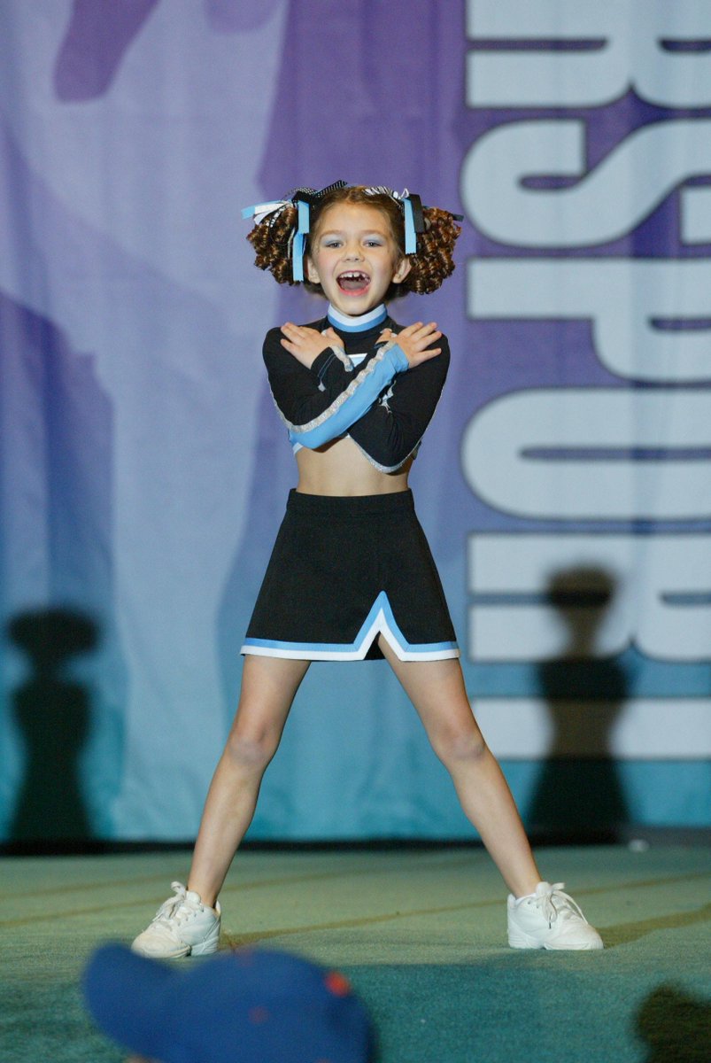 brycehitchcock's tweet photo. @noahcyrus We were so darn cute!! #PremierCheer #OldTimes http://t.co/VfOKirBFRz